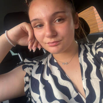 Babysitter in Tourcoing: Lou-Ann