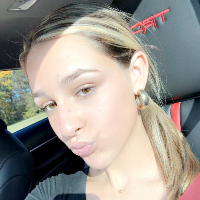 Babysitter in Gastonia: Madi