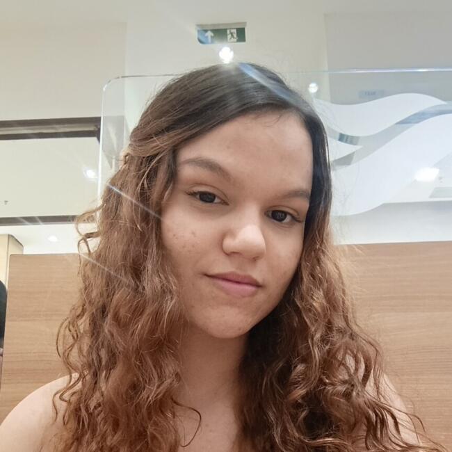 Babá em Fortaleza: Luana