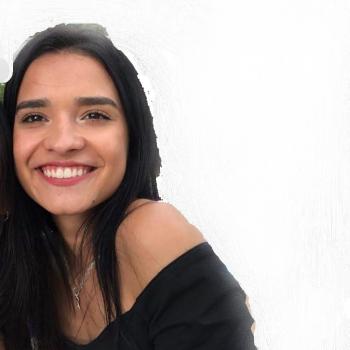 Babá Goiânia: Júlia