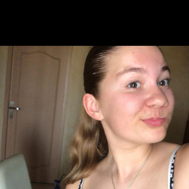Babysitter in Prunay-le-Gillon: Sarah
