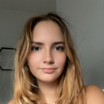 Babysitter in Villejuif: Anais