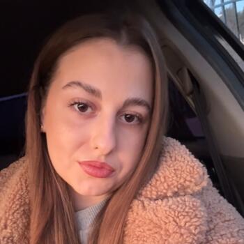 Babysitter in Iași: Loredana