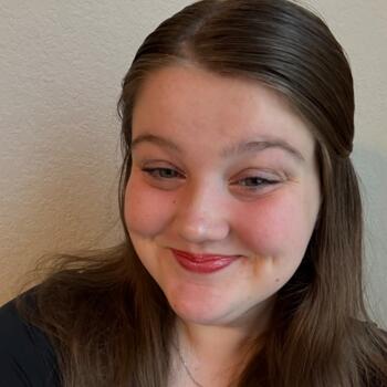 Babysitter in Alvin (Texas): Hayley