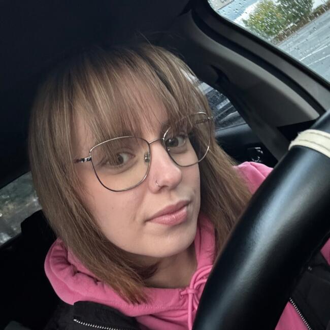 Babysitter in Dammarie-les-Lys: Amandine