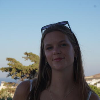 Babysitter in Sevenoaks: Emma