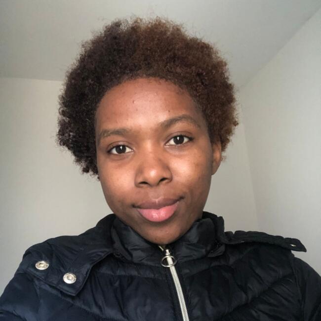 Babysitter em Chaves: Zana