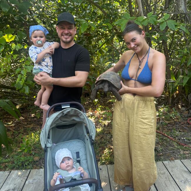 وظيفة جليسة أطفال في الدوحة: Pawel