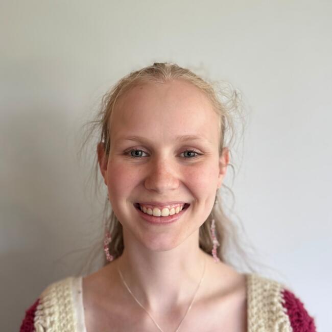 Babysitter in Wellington: Evie