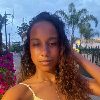 Babysitter in Villeneuve-la-Garenne: Maeva