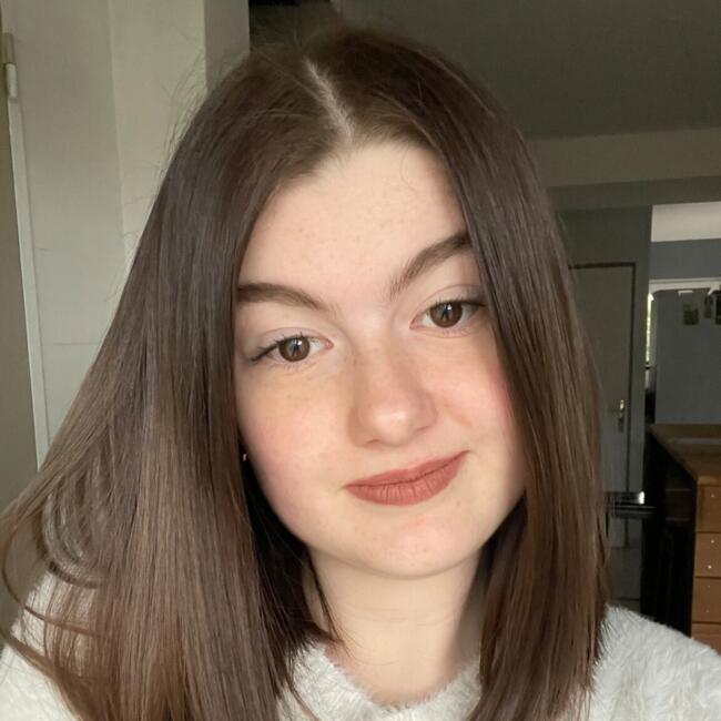 Babysitter in Guiler-sur-Goyen: Prune