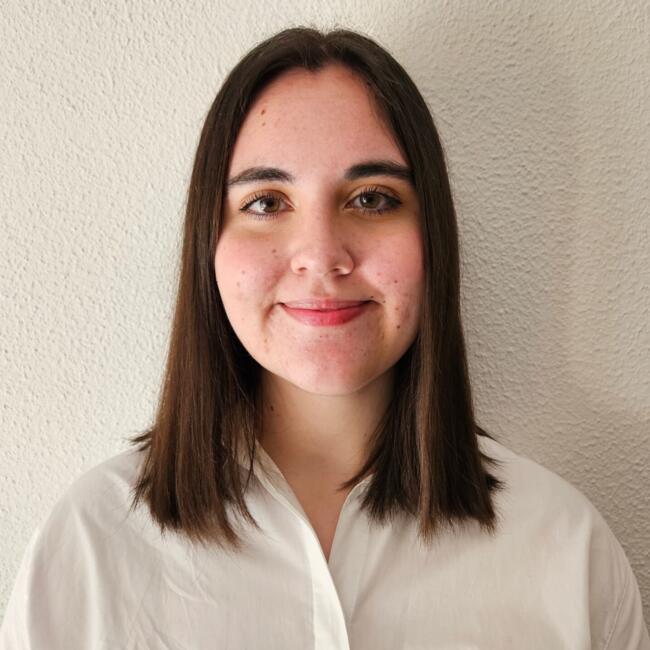 Babysitter in Granada: Ángela