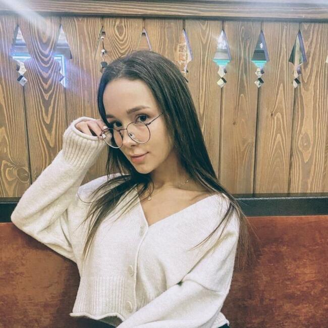 Babysitter in Wasilla: Victoria manford