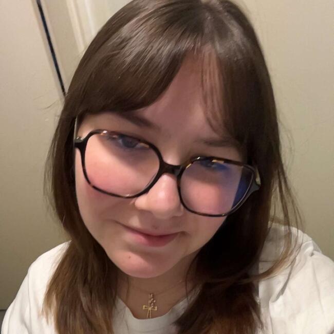 Babysitter in Chevilly-Larue: Inès