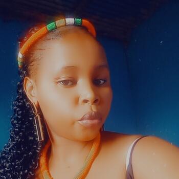 Babysitting job in Durban: babysitting job Nothando