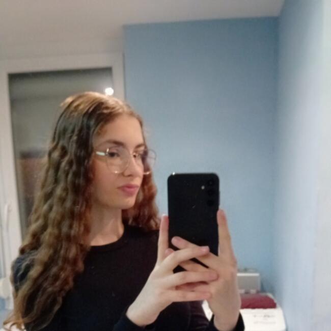 Babysitter in Saint-Quentin: Arab