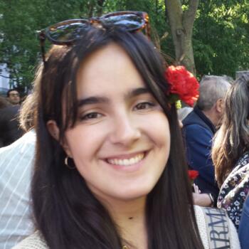 Babysitter in Lisbon: Inês