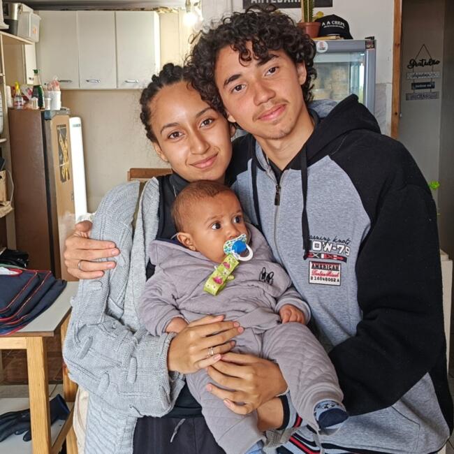 Emprego de babá em Apucarana: Julia