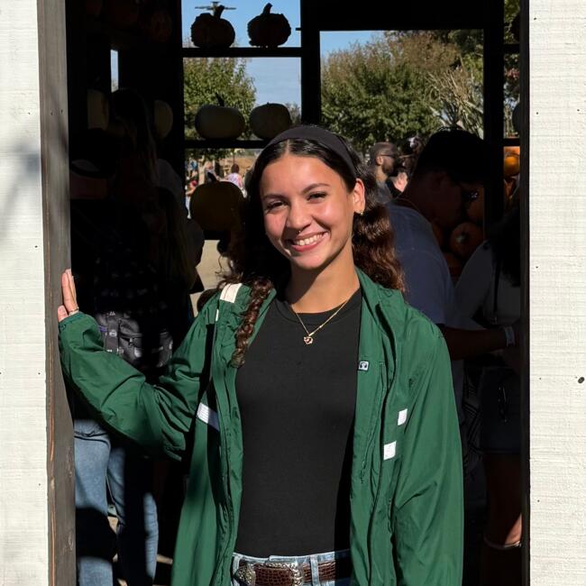 Babysitter in Carmichael (California): Alicia