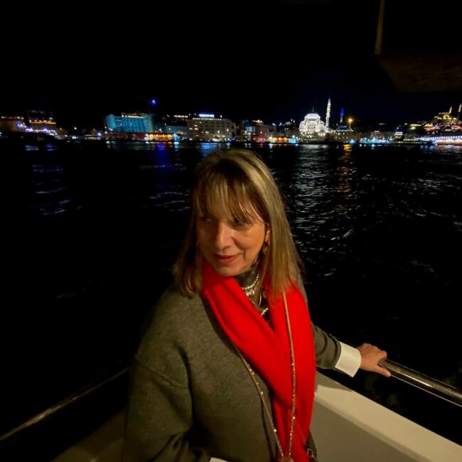 Babysitter in Chalandri: ΦΙΛΟΜΗΛΑ