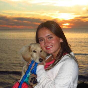 Babysitter in San Diego: Isabella