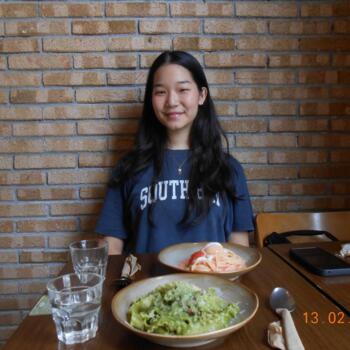 Babysitter in Singapore Island: Shania