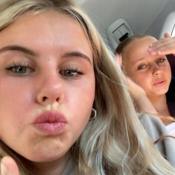 Babysitter in Cromwell: Ella