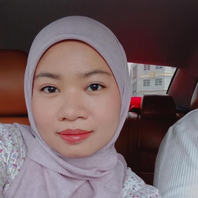 Kerja pengasuh di Semenyih: Yasmin