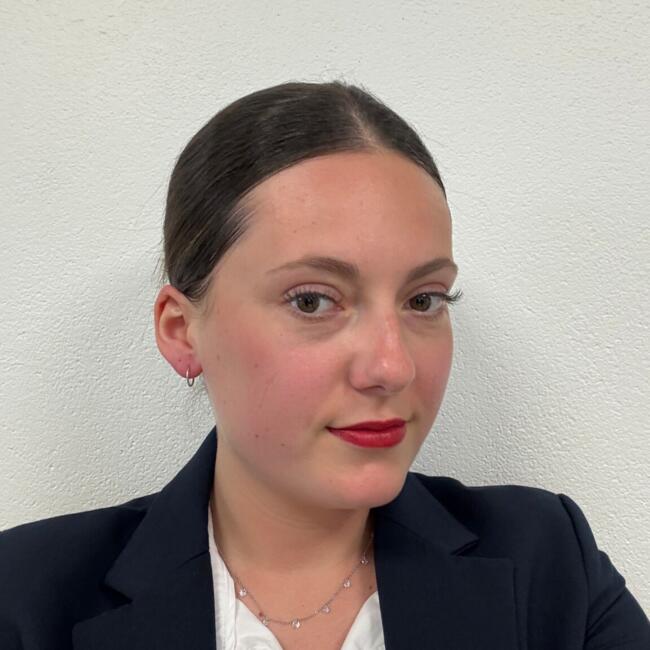 Babysitter in Saint-Witz: Axelle