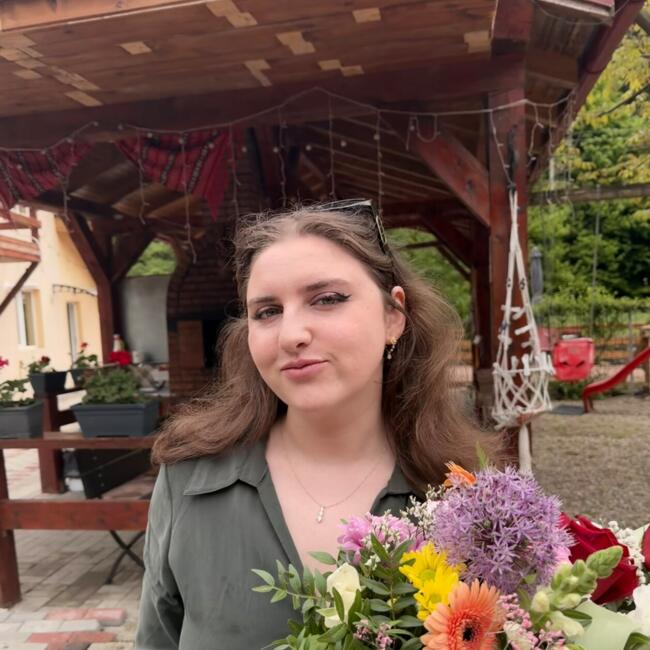 Babysitter in Iași: Elena