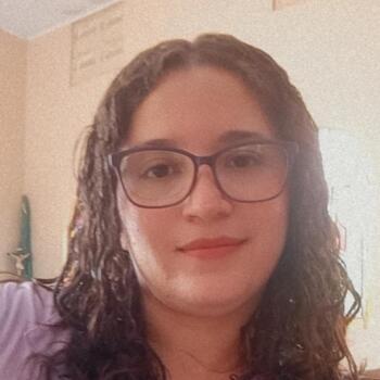 Babysitter in São Luís: Luana som chama no