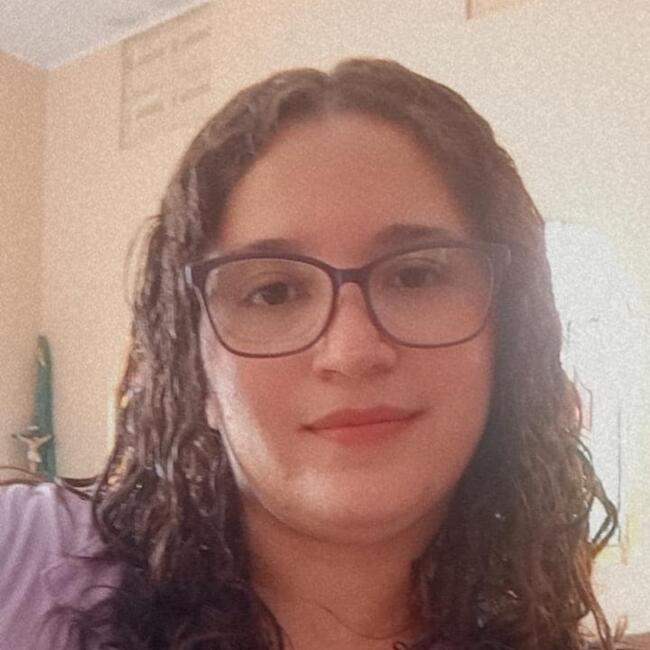 Babysitter in São Luís: Luana som chama no