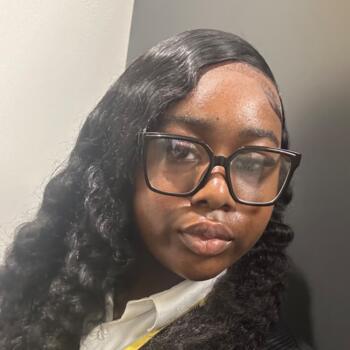 Babysitter in London: Davina