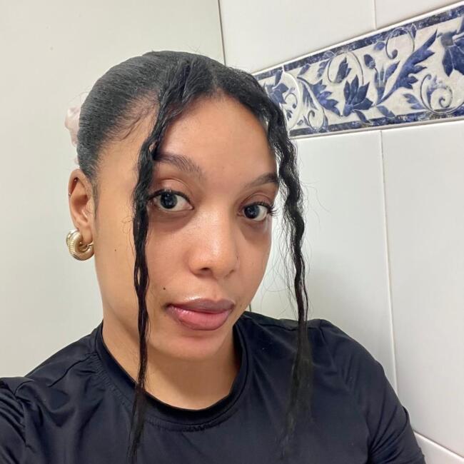 Babysitter em Prior Velho: Milena