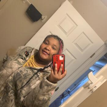 Babysitter in Chicago: Kady