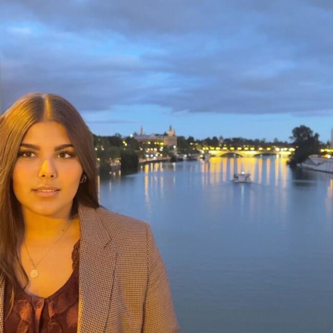 Canguro en Puebla de Sancho Pérez: Ainhoa