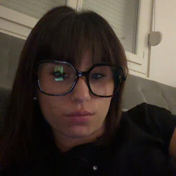 Baby-sitter Roanne: Angelina