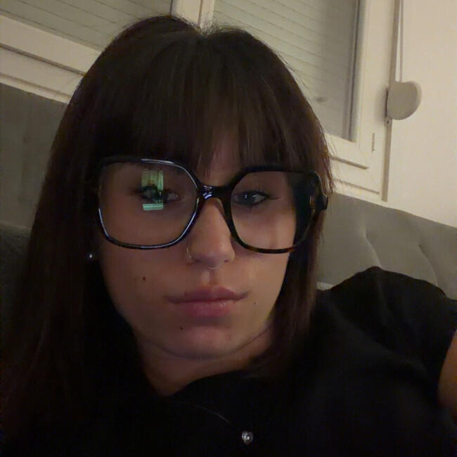 Babysitter in Roanne: Angelina