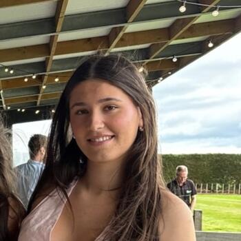 Babysitter in Nelson: Alexandra