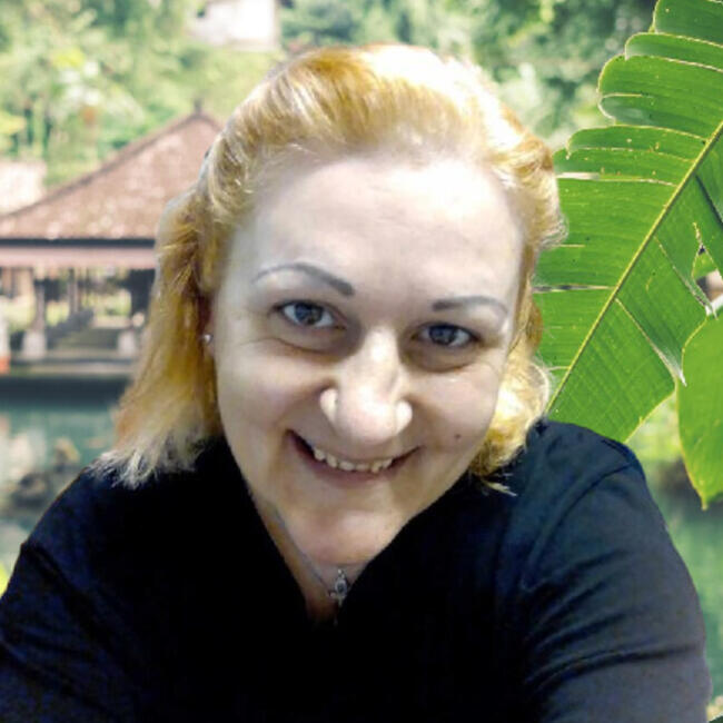 Babysitter in Pécel: Hajni