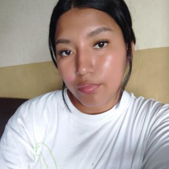Niñera en Eloy Alfaro: Brianna