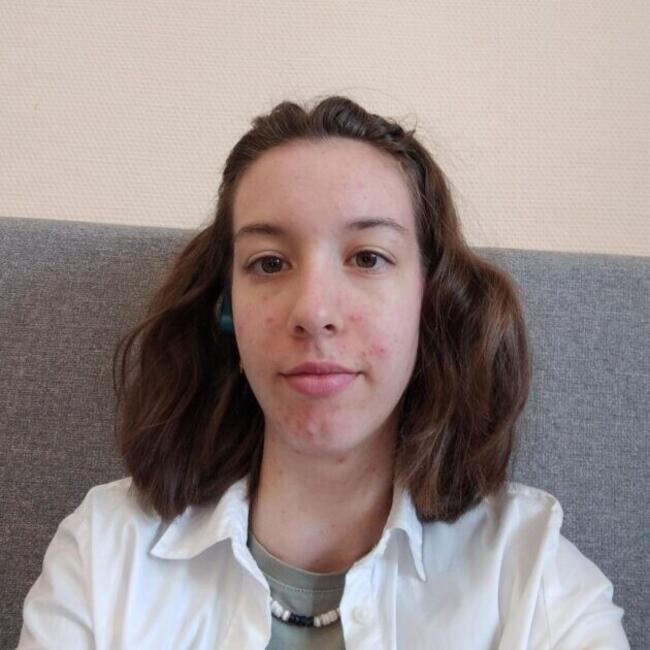 Babysitter in Roschbach: Hannah