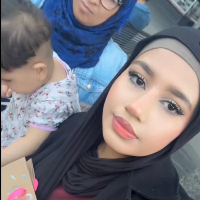 Babysitter in Duisburg: Hadeel