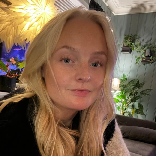 Babysitter in Gold Coast: Julie