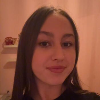 Babysitter in Diest: Inaya