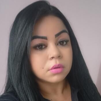 Babá em Queimados: Tatiana