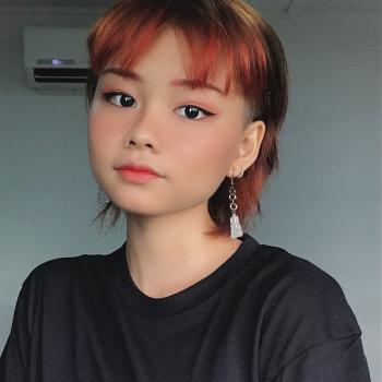 Babysitter Singapore: Ezzy