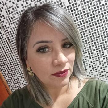 Babysitter São José dos Campos: Regina