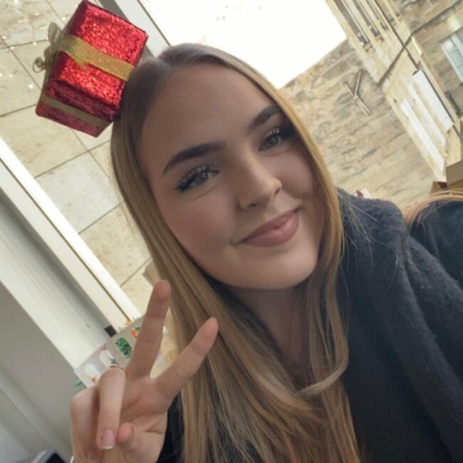 Babysitter in Mérignac: Mélissa