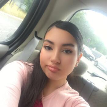Babysitter in Camberley: Mariam